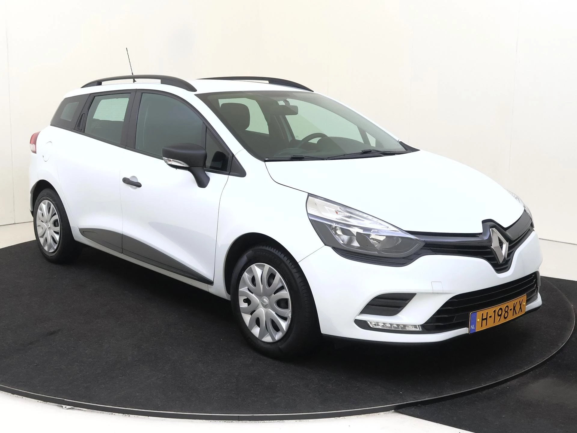 Renault-Clio-image-1