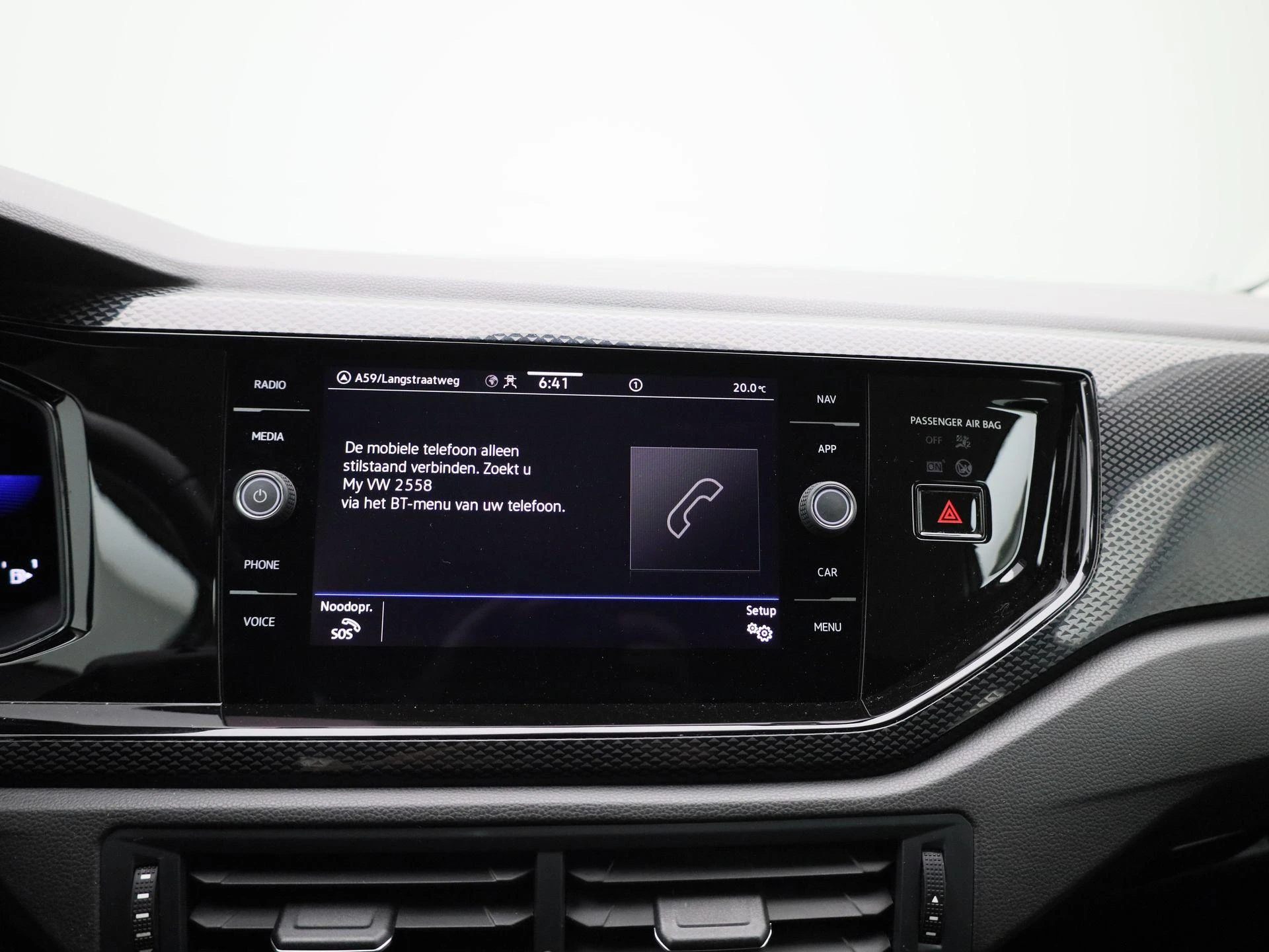 Volkswagen-Polo-image-25