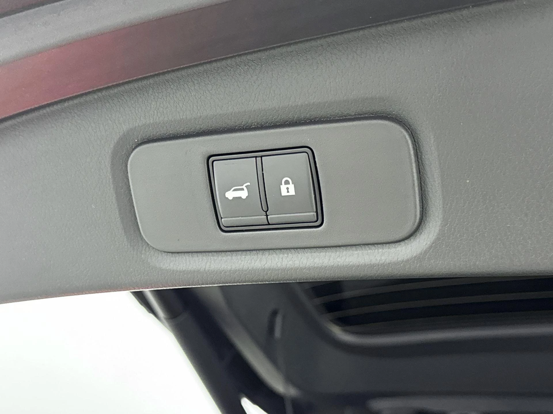 Nissan-QASHQAI-image-7