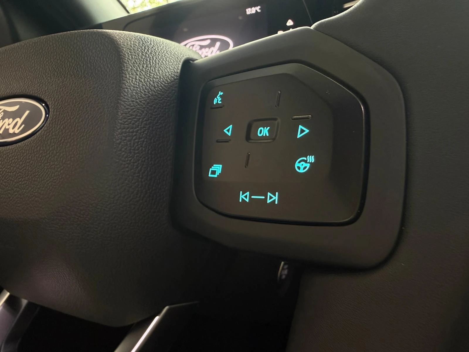 Ford Explorer Premium Extended Range RWD 79 kWh