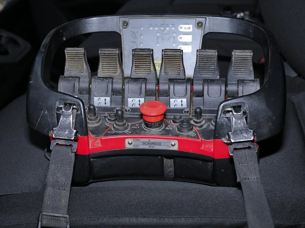 Mercedes-Benz-Sprinter 519-image-13