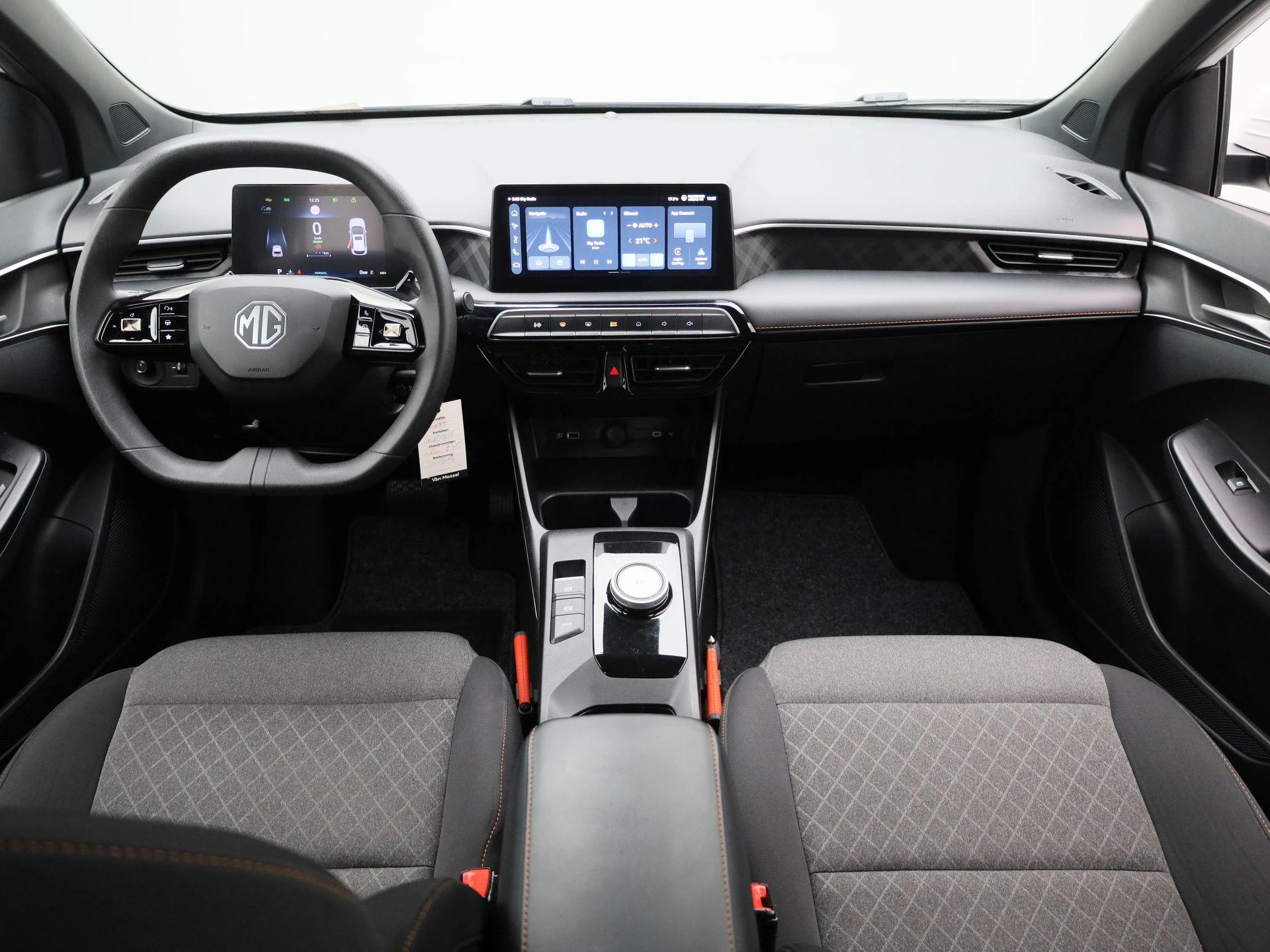MG MG3 - 8