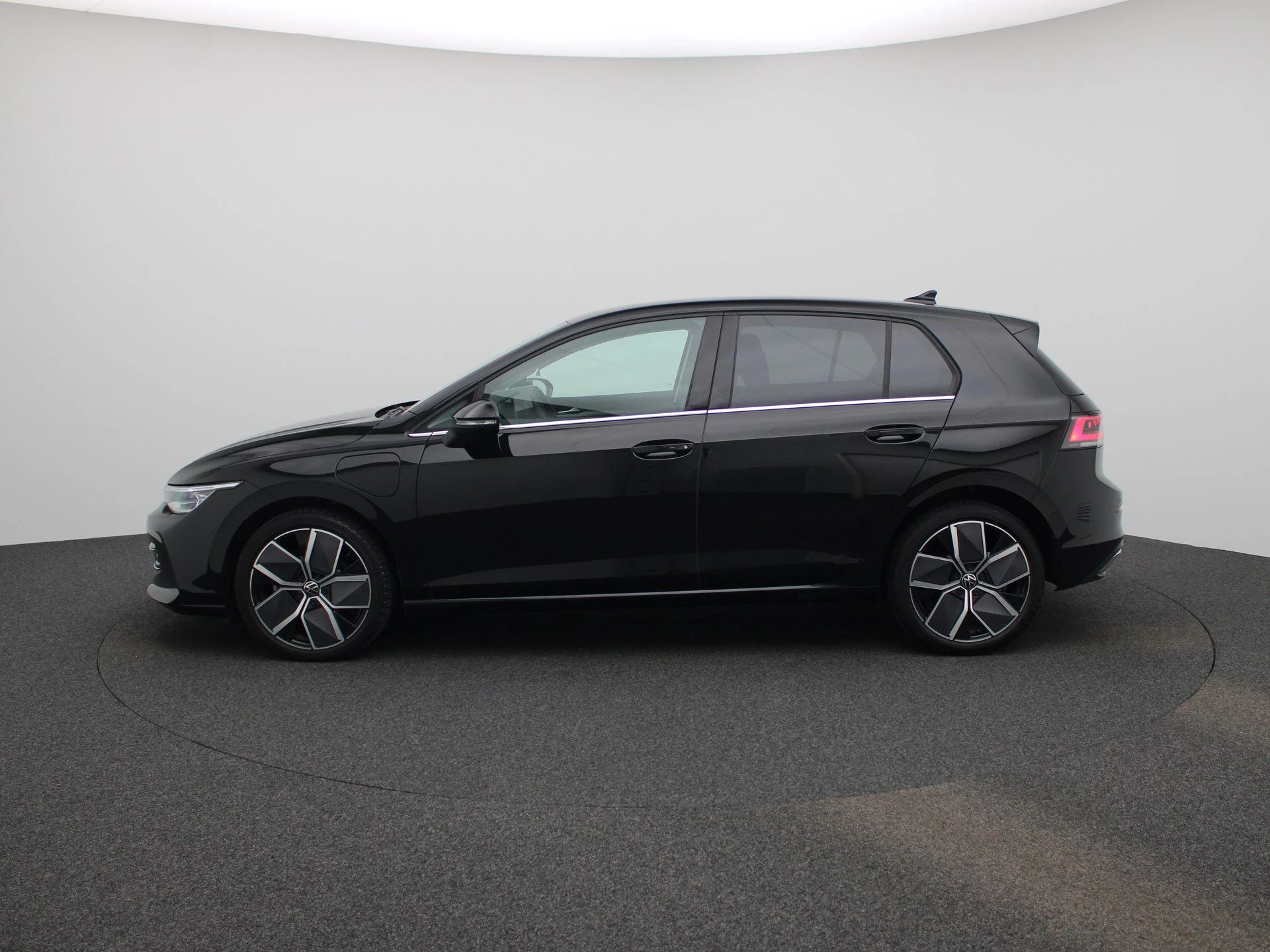 Volkswagen Golf 1.5 eHybrid Style Edition 204 PK|