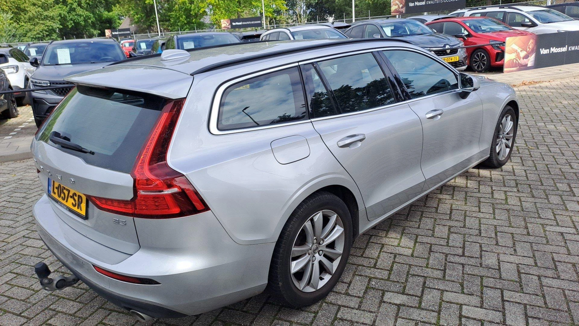 Volvo-V60-image-4