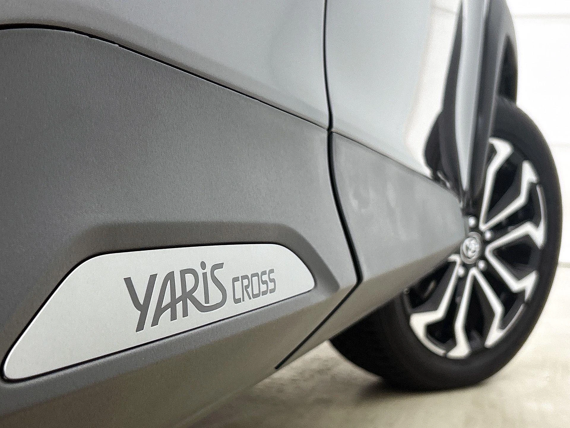 Toyota-Yaris Cross-image-12