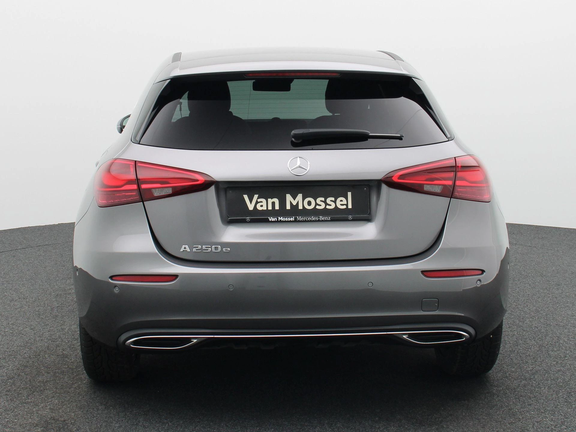 Mercedes-Benz Classe A 250 e Business Line + CARPLAY + LED + CAMERA +