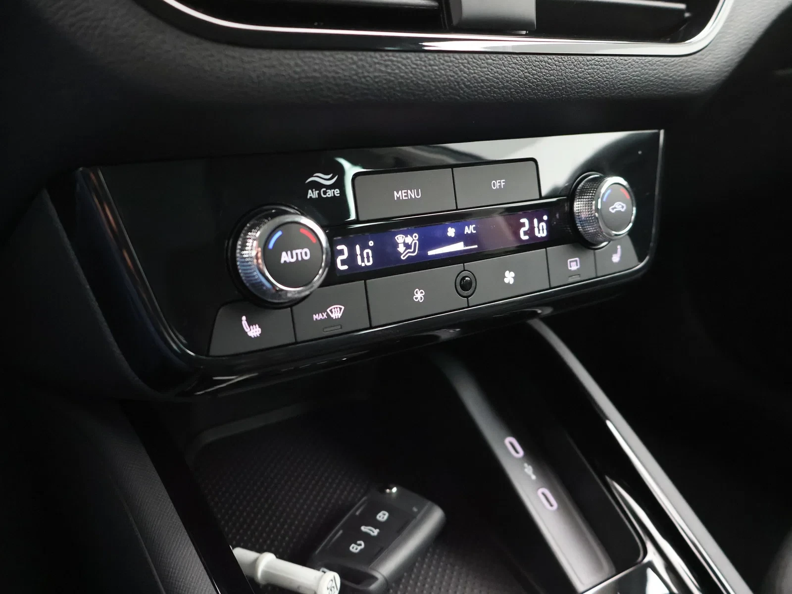 Škoda Kamiq Kamiq Family 1,0 TSI 85 kW 6v Man. / DEMO