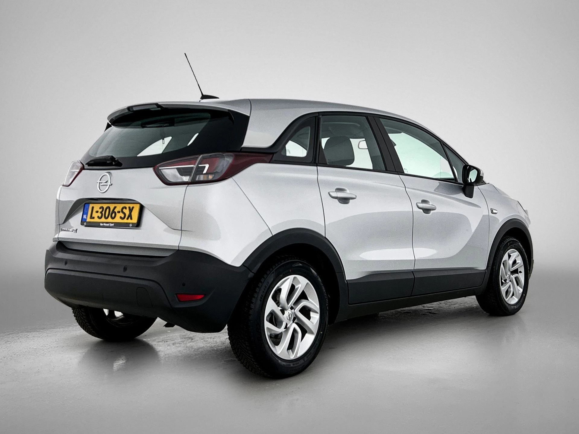 Opel Crossland X 1.2 Online Edition