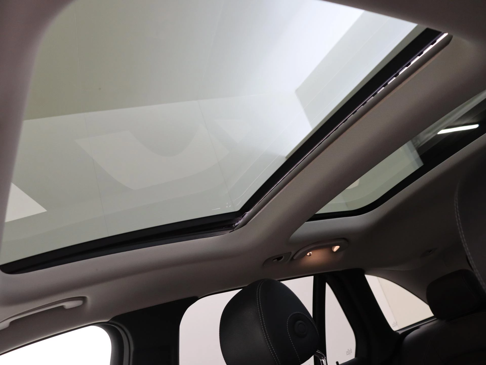 Mercedes-Benz GLC 300e 4MATIC Premium Plus