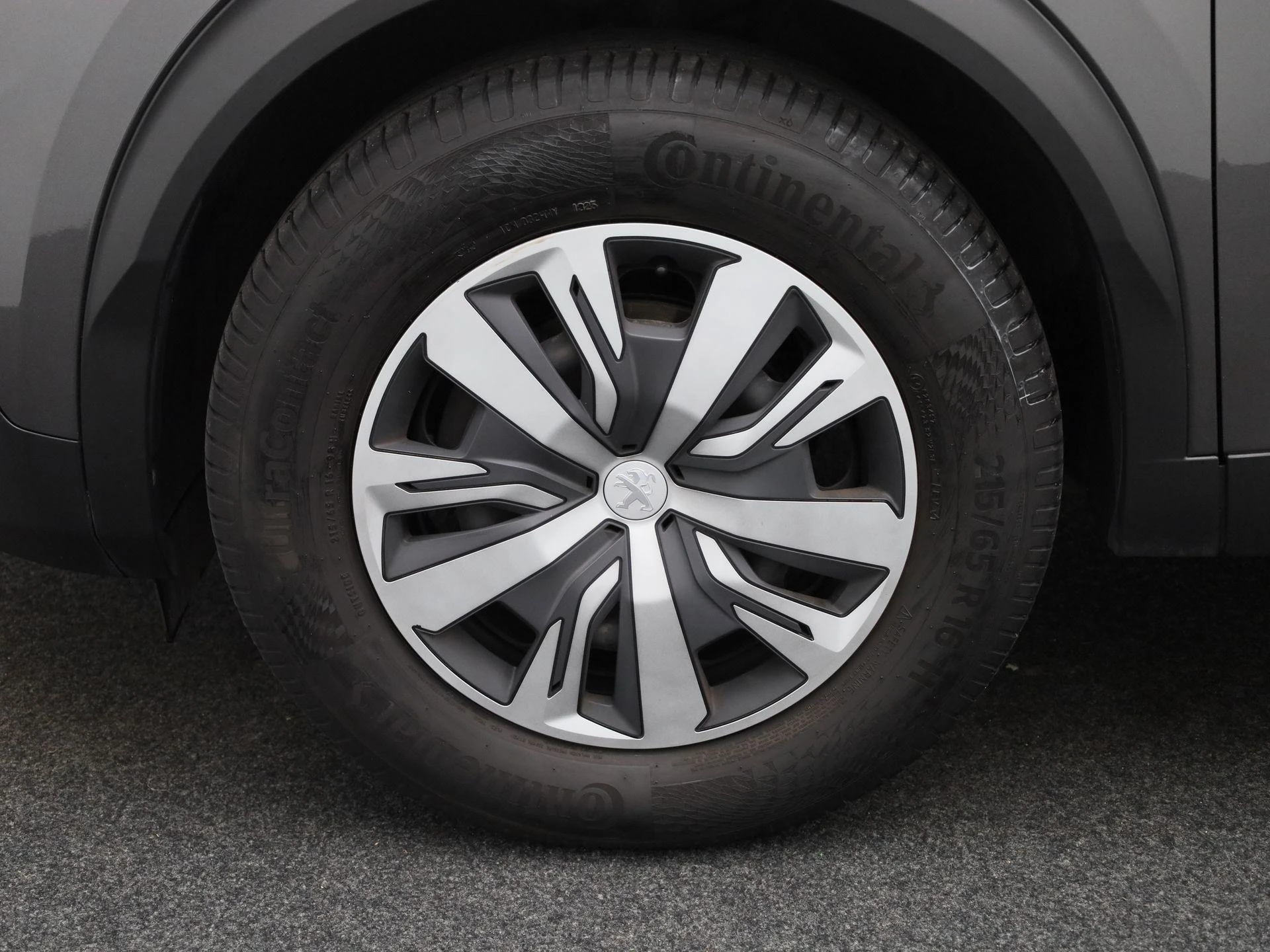 Peugeot-2008-image-12