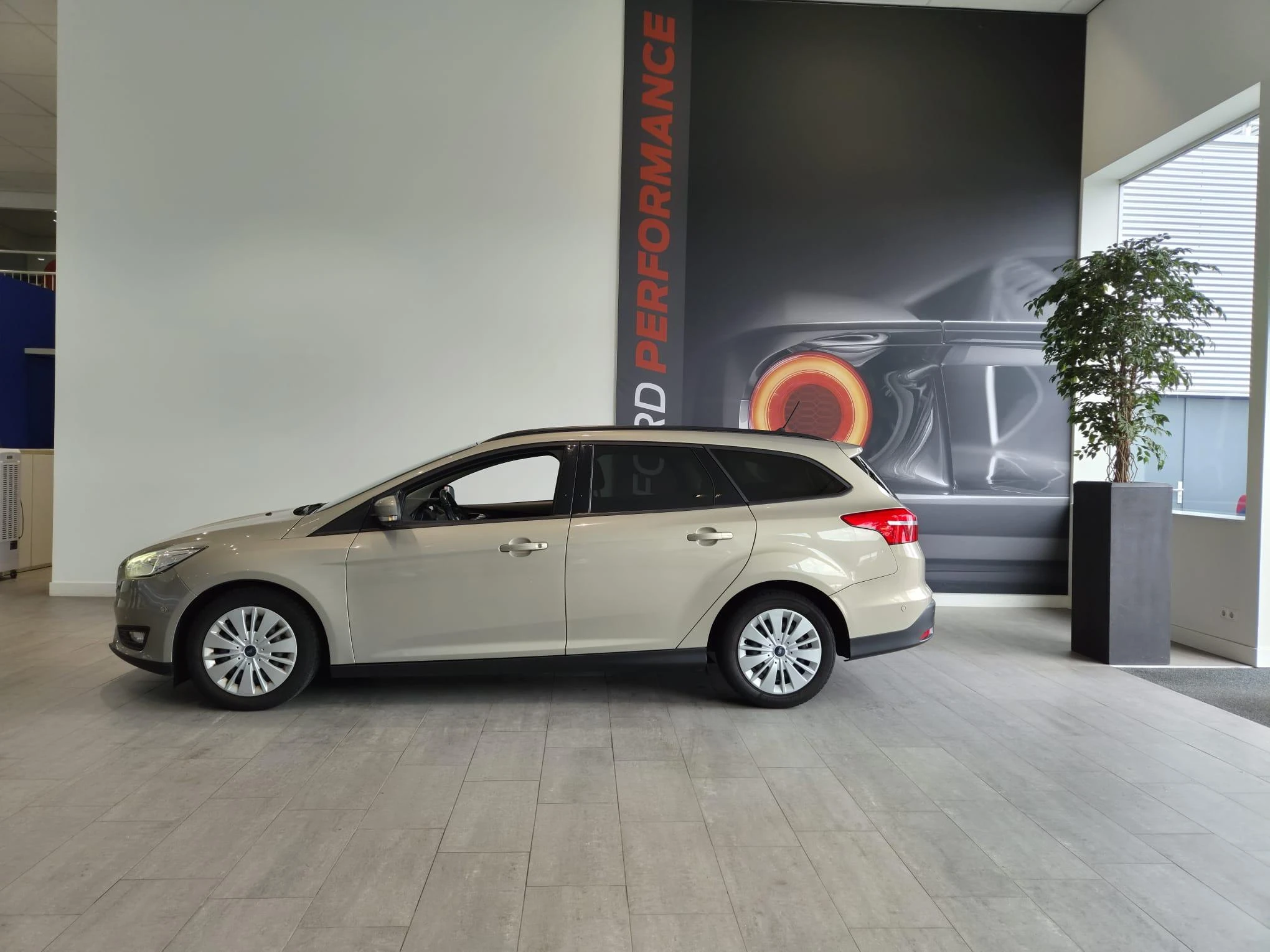 Ford-Focus-image-2