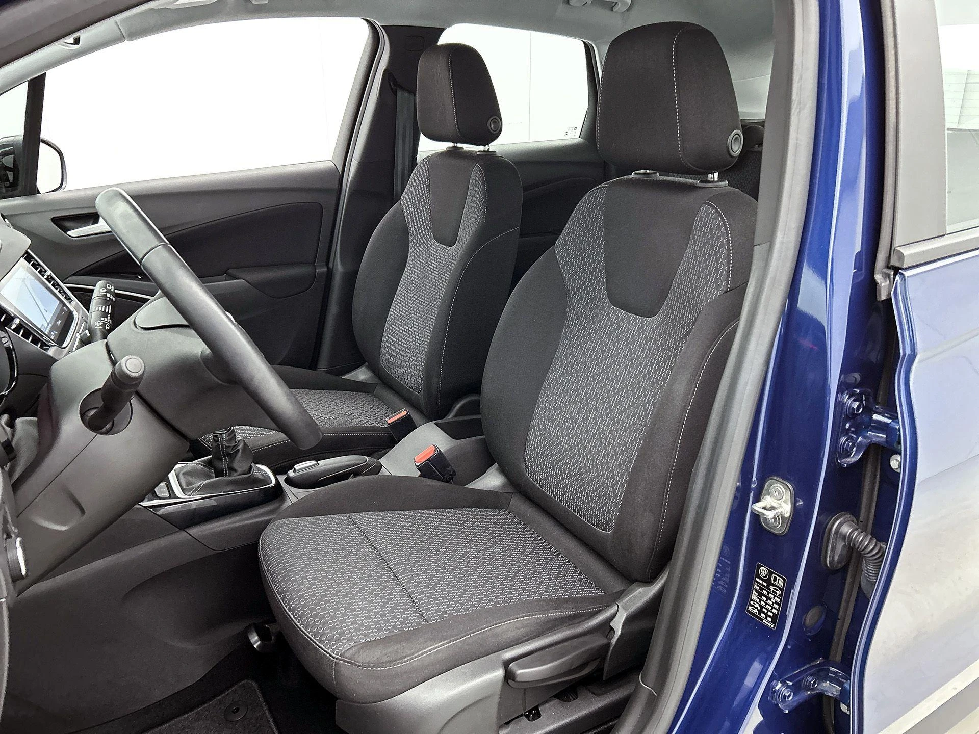 Opel-Crossland-image-34