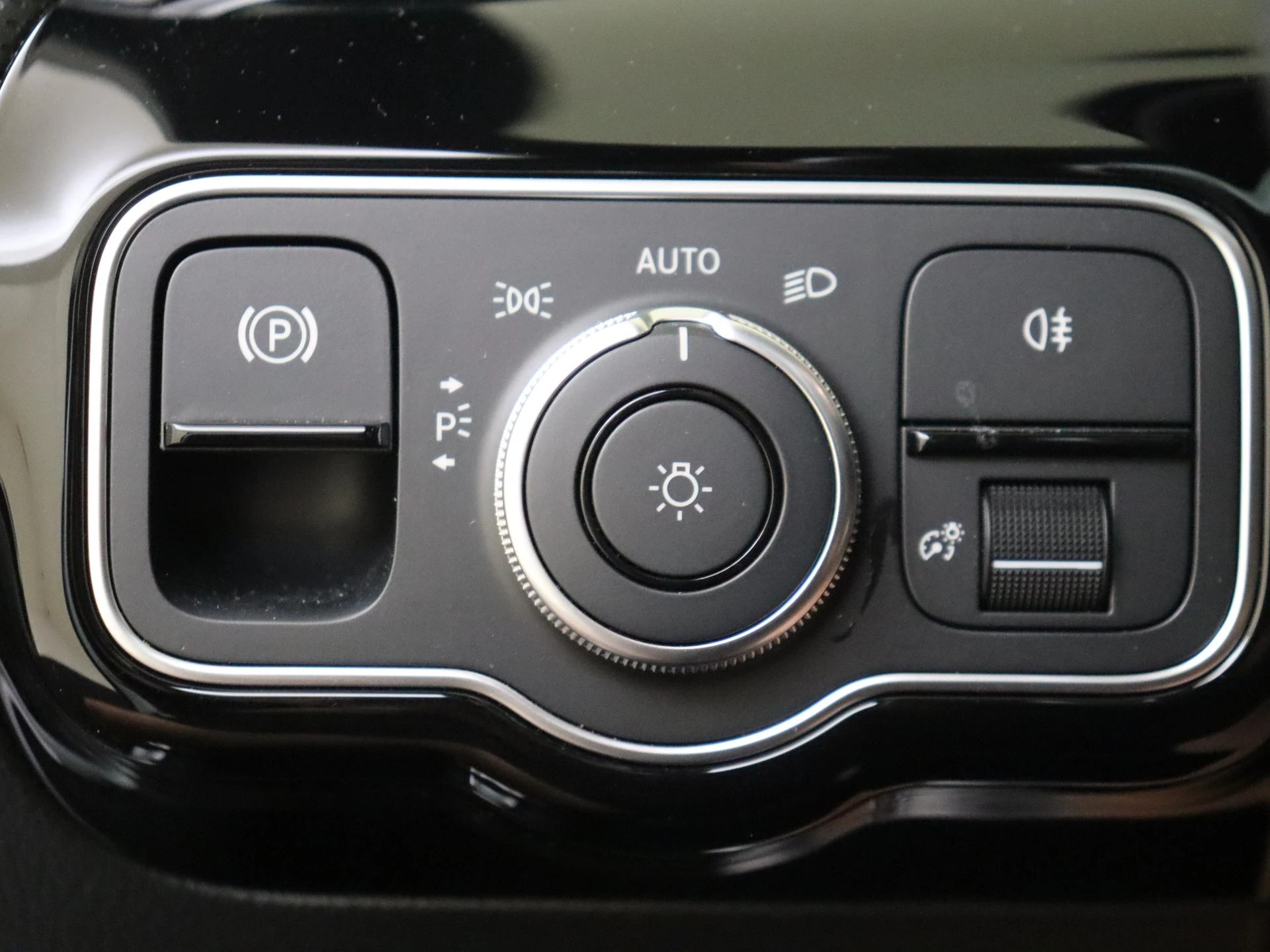 Mercedes-Benz-A-Klasse-image-24