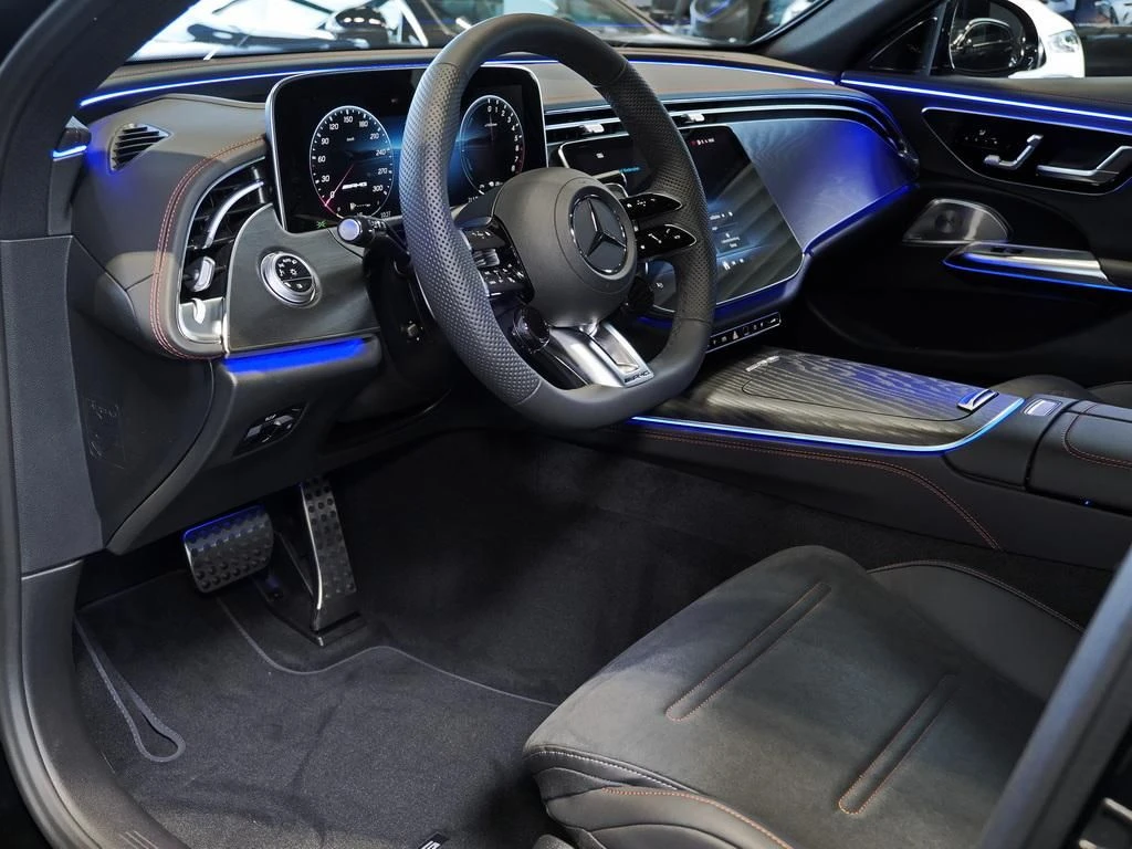 Mercedes-AMG-E-Klasse 53 AMG-image-5