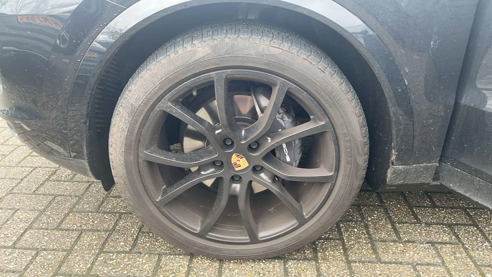 Porsche-Cayenne-image-11
