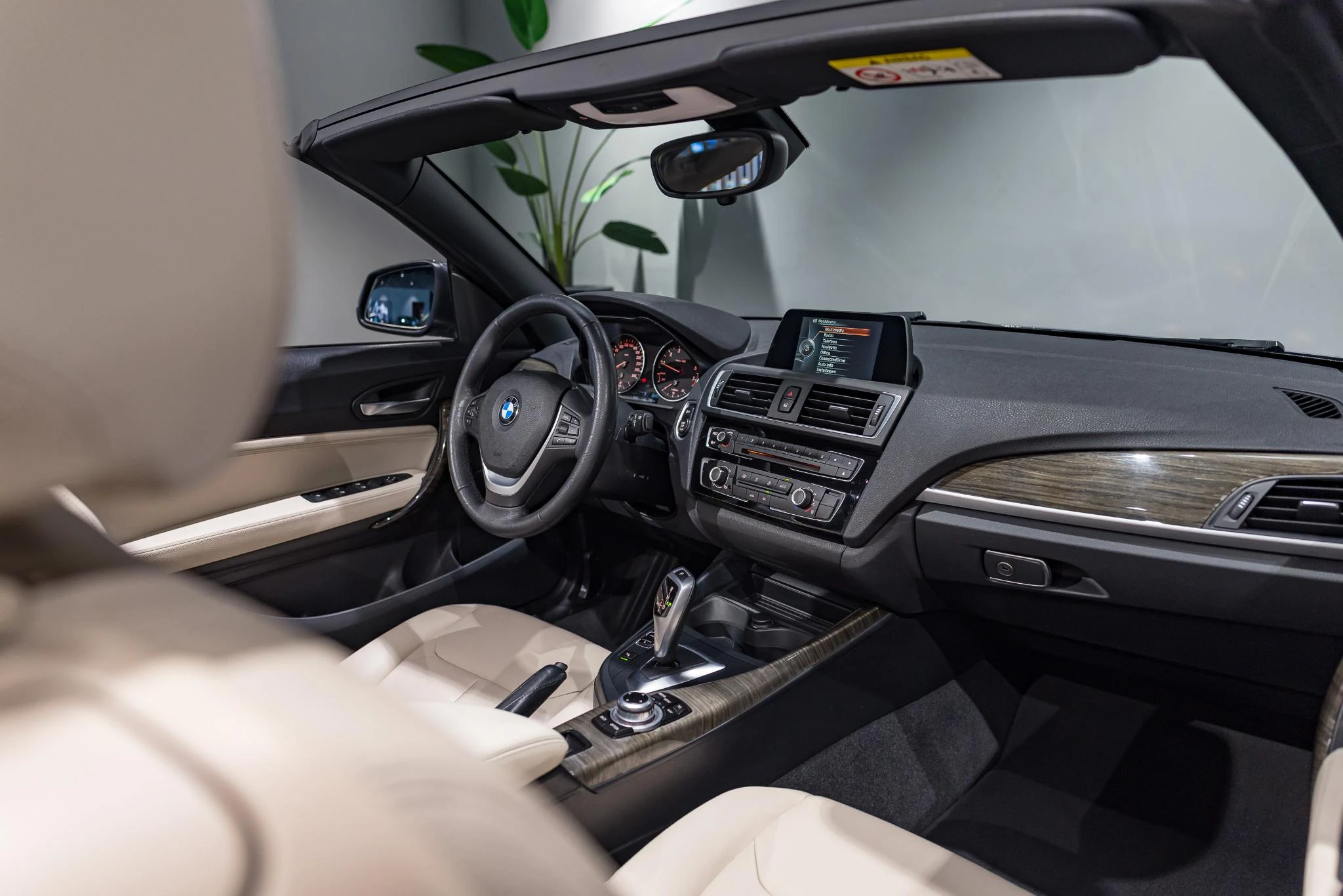 BMW-Série 2-image-16