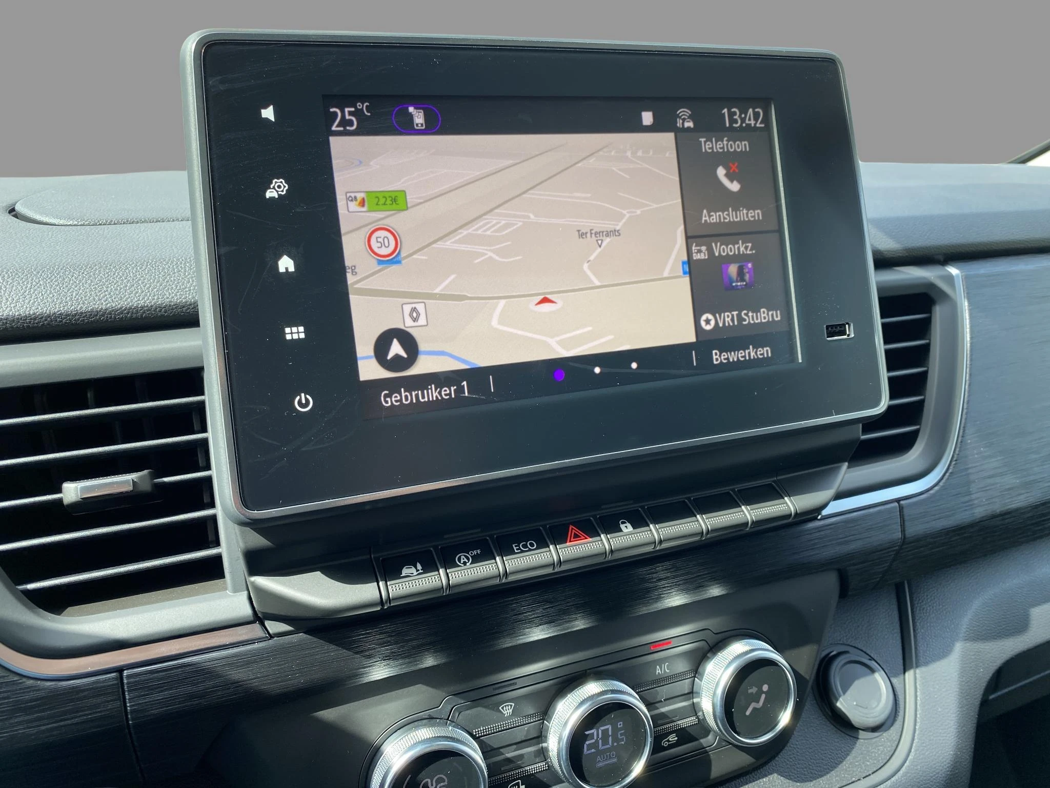 Renault-Trafic-image-8