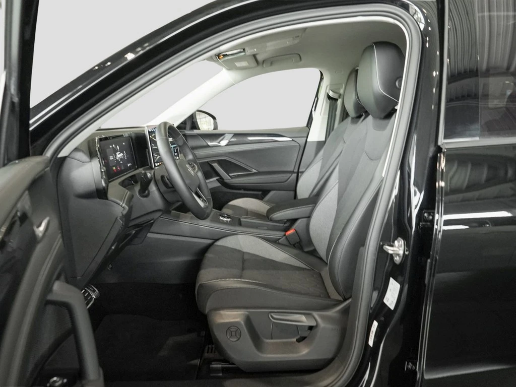 Volkswagen-Tiguan-image-6
