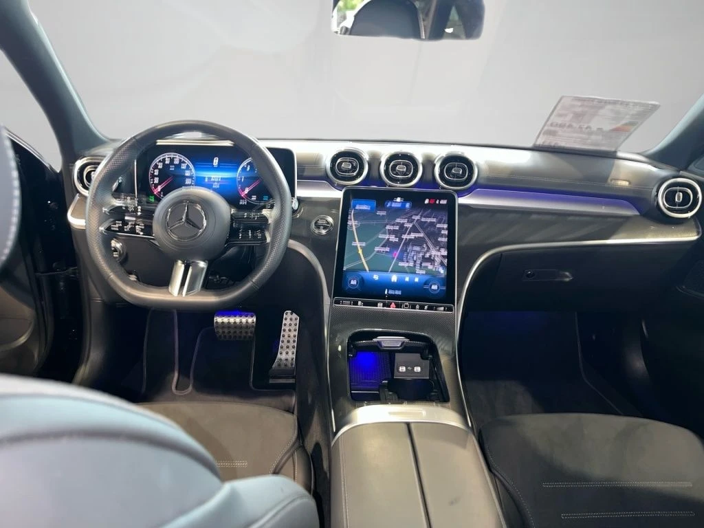 Mercedes-Benz-C-Klasse 300 d-image-11