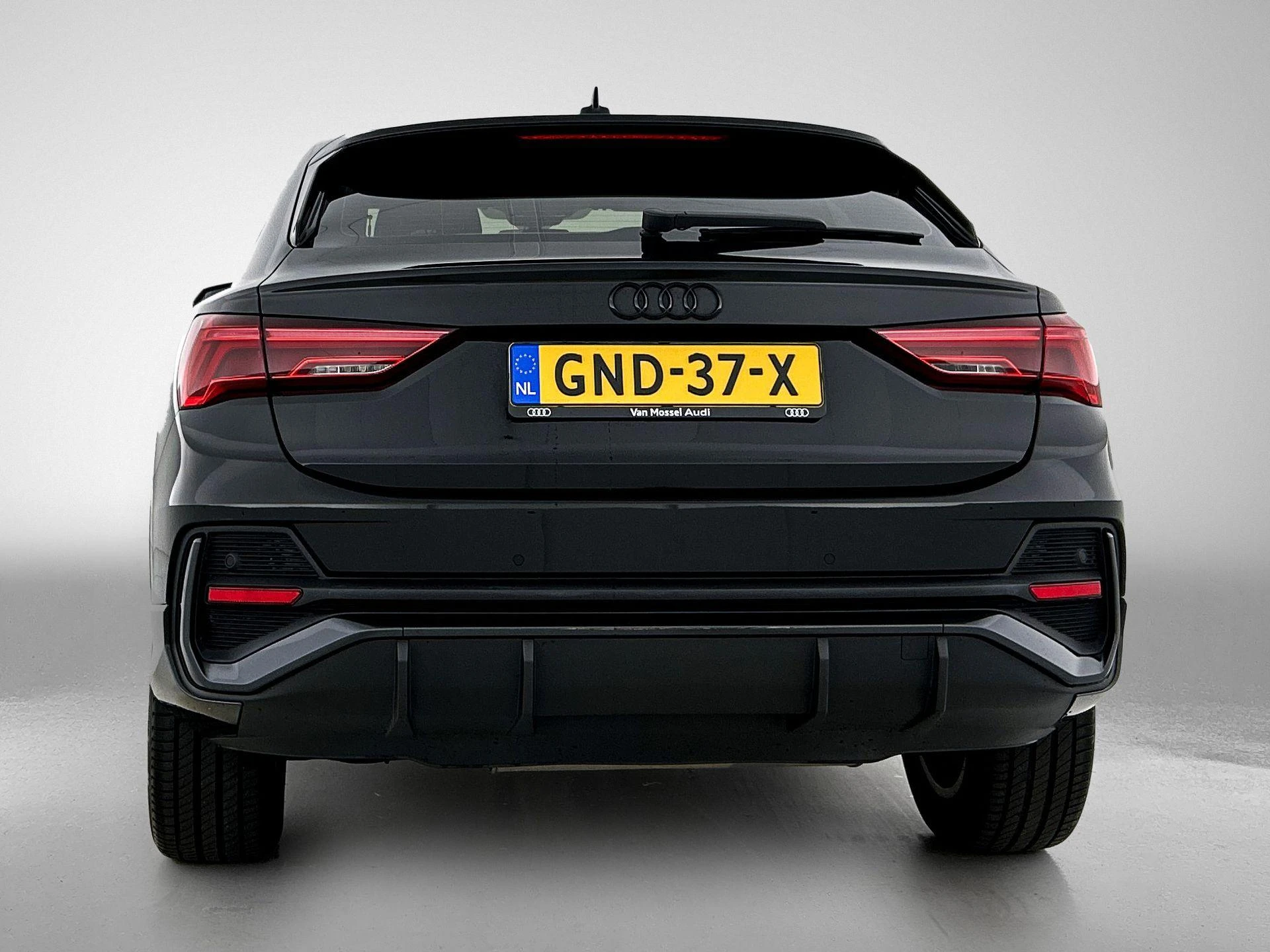 Audi-Q3-image-2