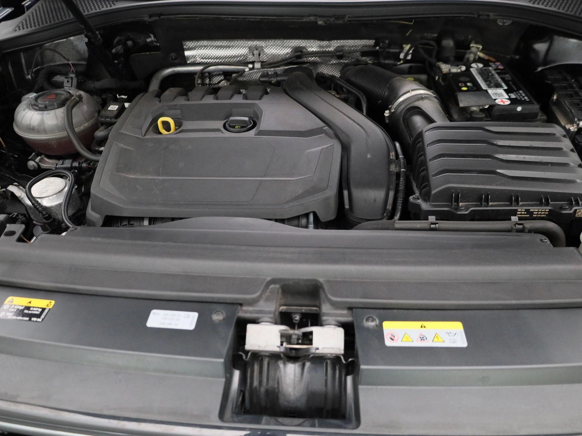 Volkswagen Tiguan Allspace 1.5 TSI R-Line Business+
