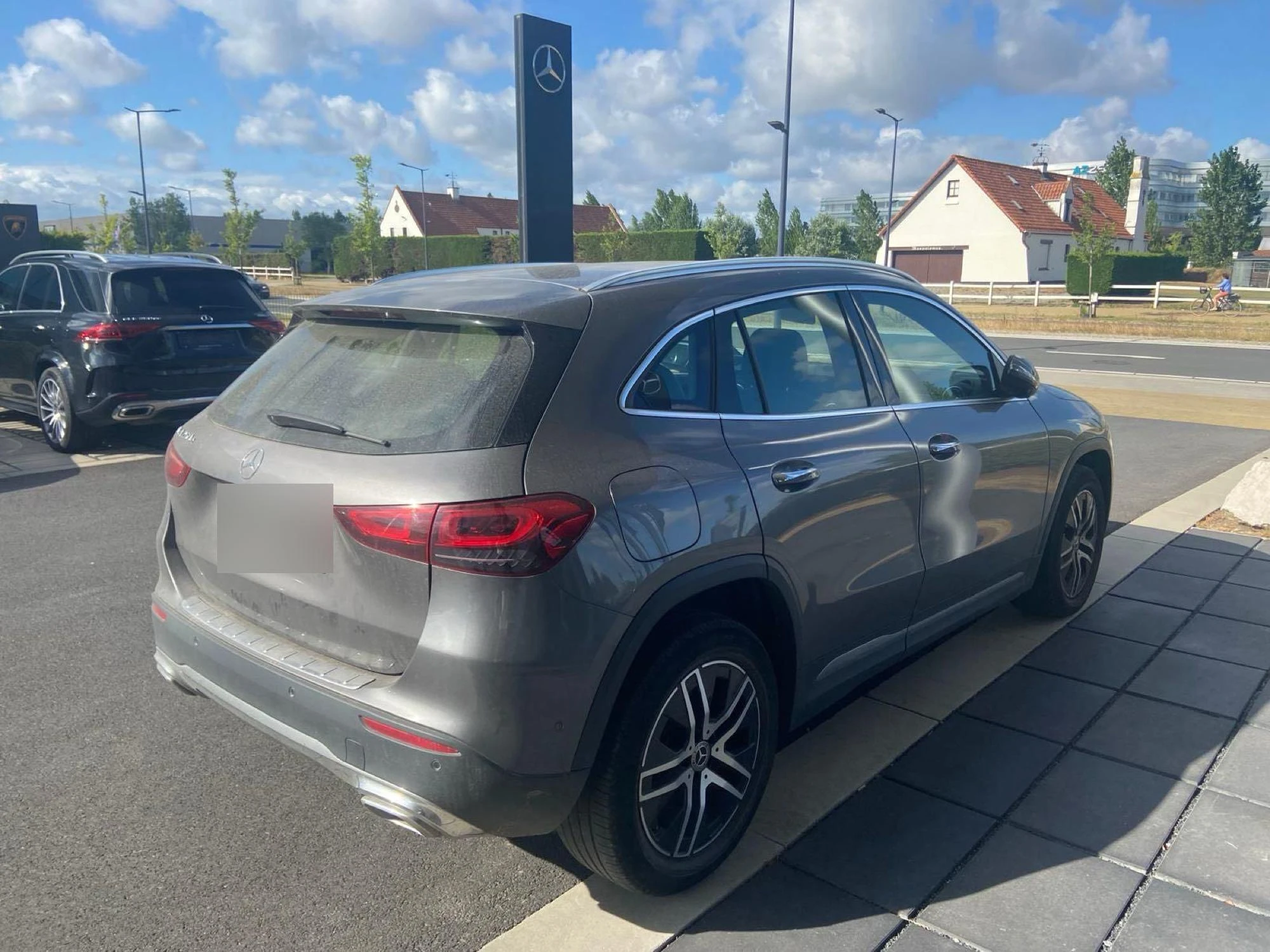 Mercedes-Benz-GLA-image-3