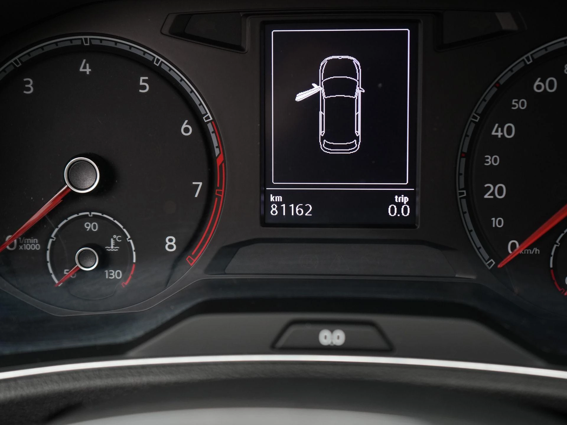 Volkswagen-T-Roc-image-32