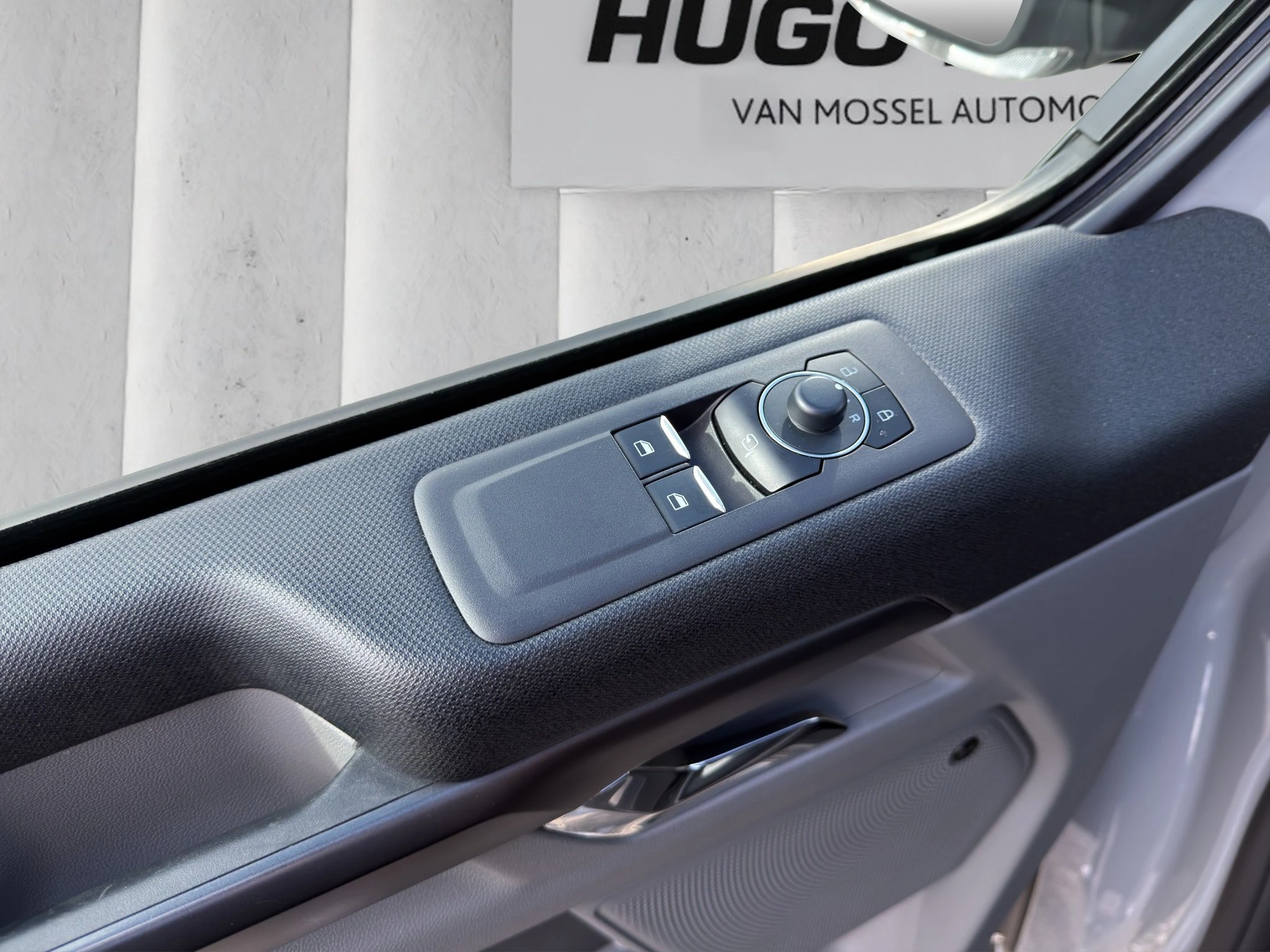 Ford-Tourneo Custom-image-16