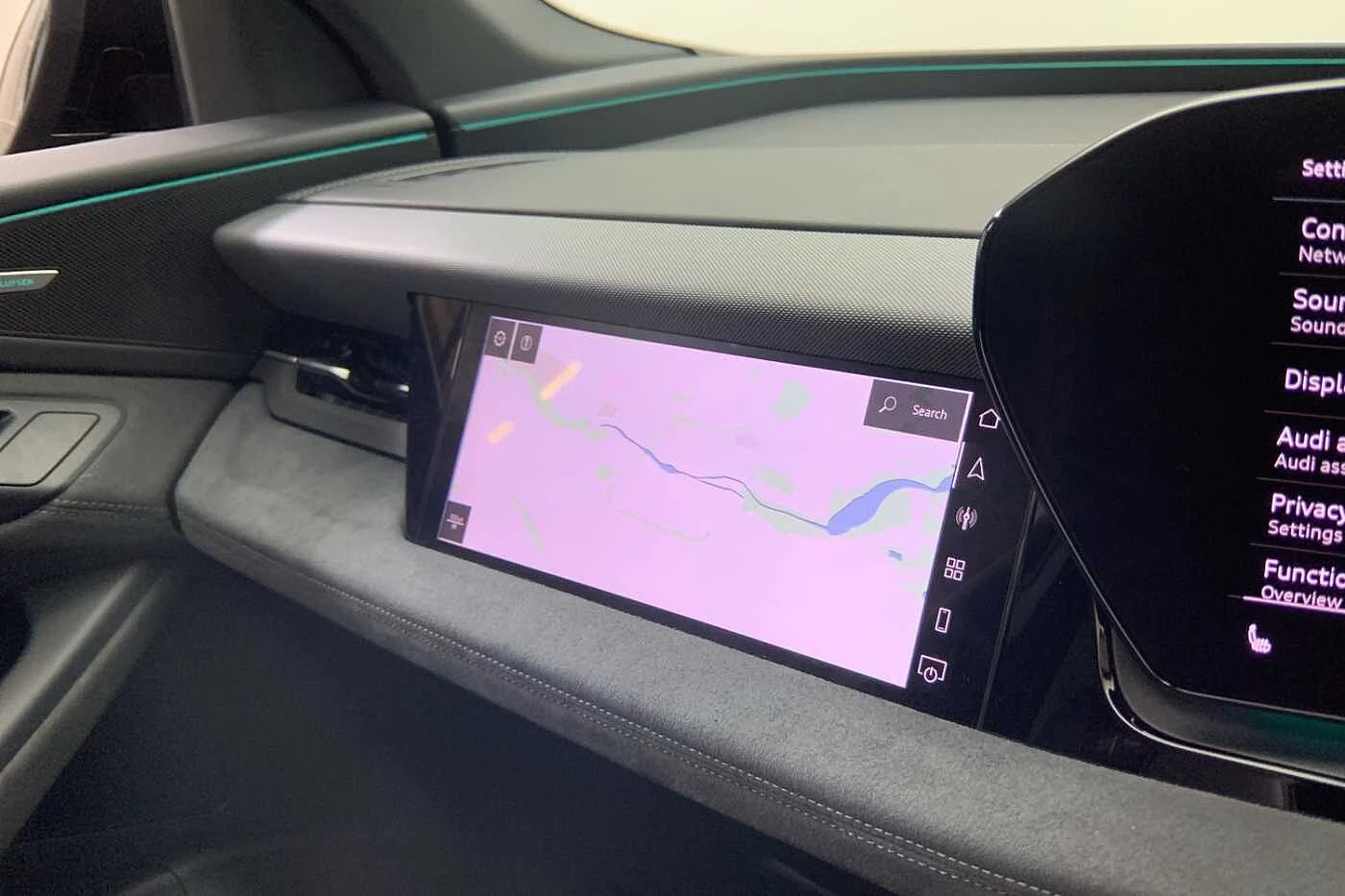 Audi-Q6 e-tron-image-18