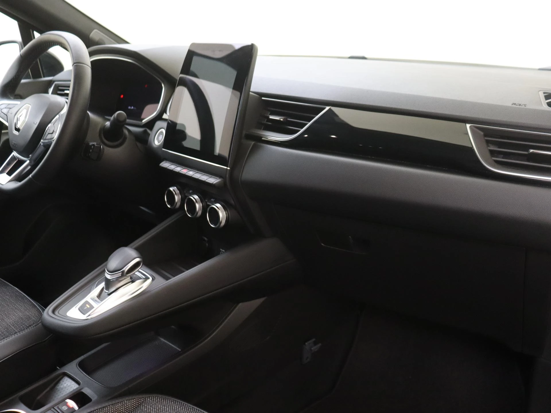 Renault-Captur-image-4