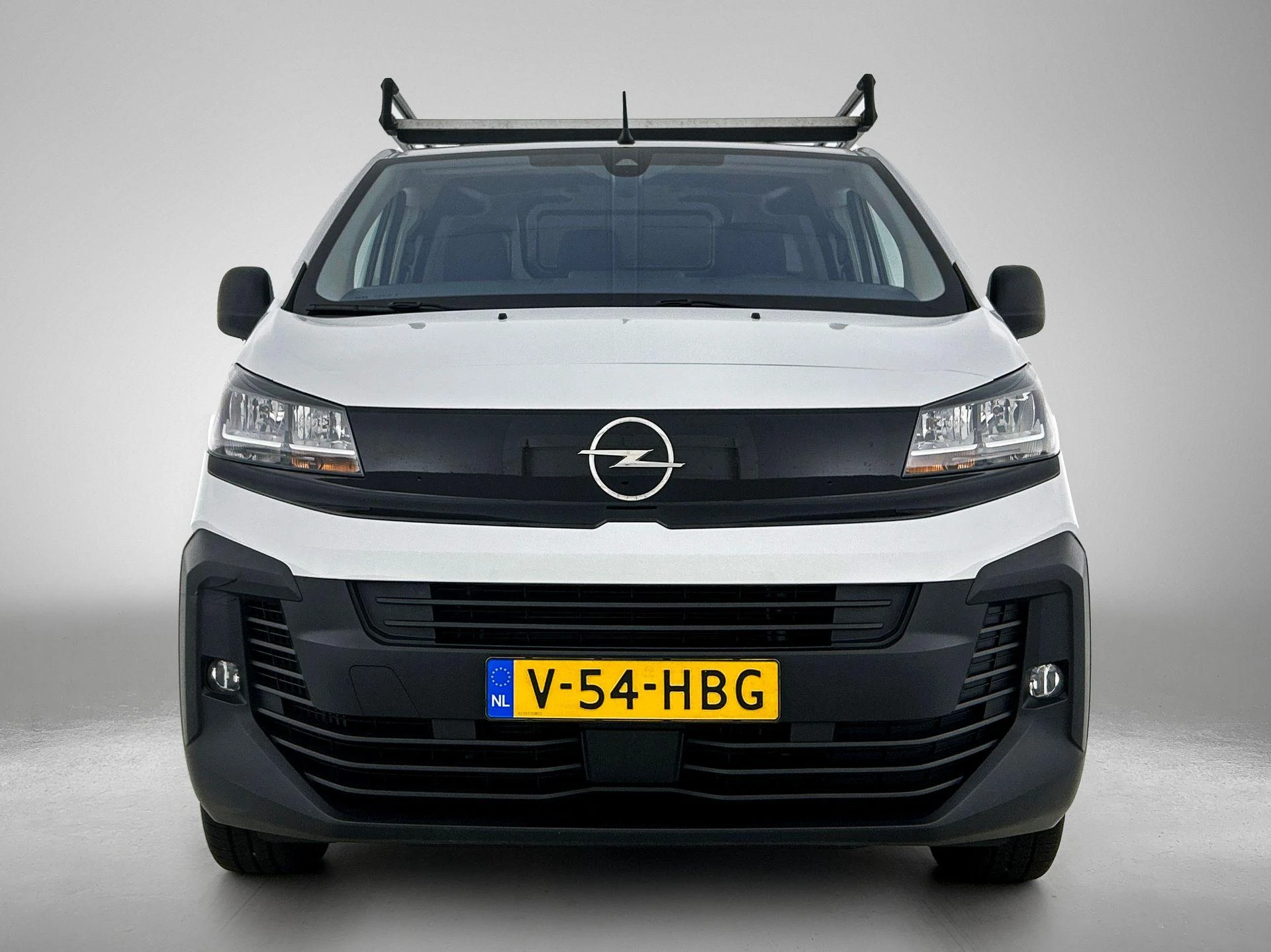 Opel-Vivaro-image-4