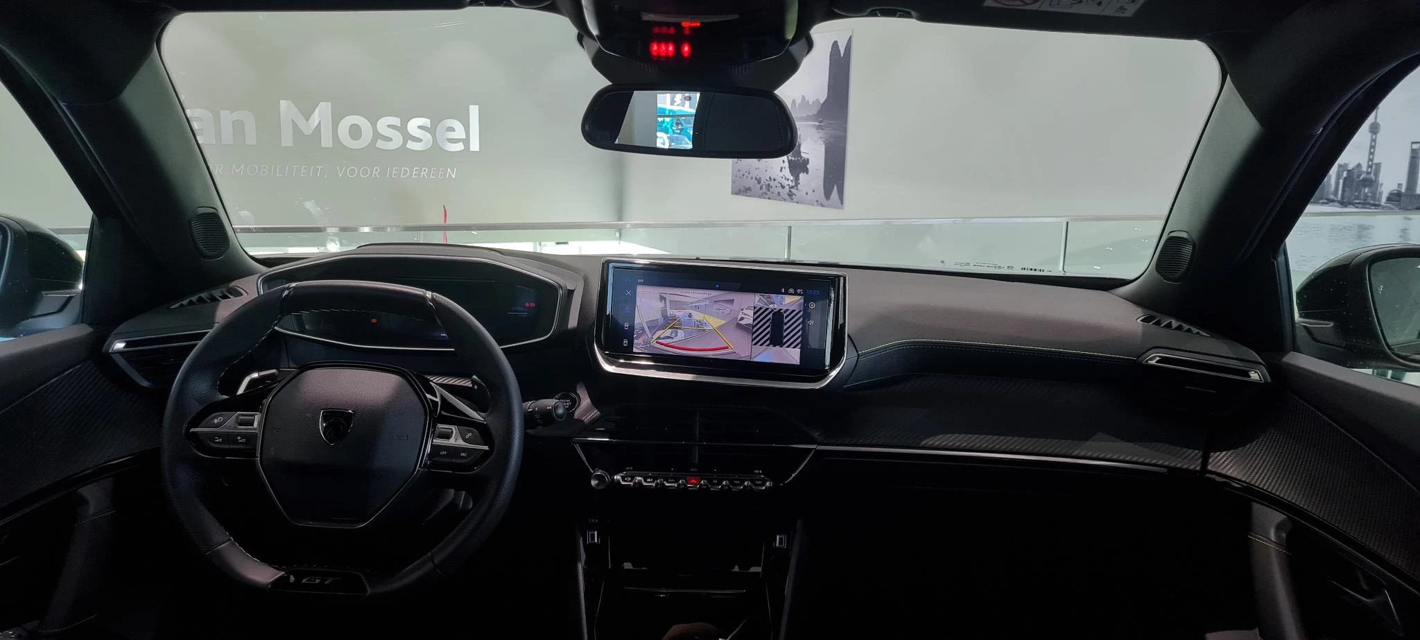 Peugeot 2008 1.2 Hybrid 145 GT