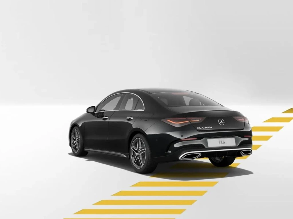 Mercedes-Benz-CLA 200 d-image-4
