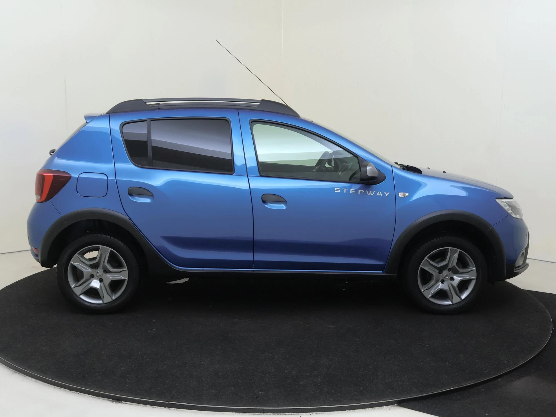 Dacia-Sandero-image-8