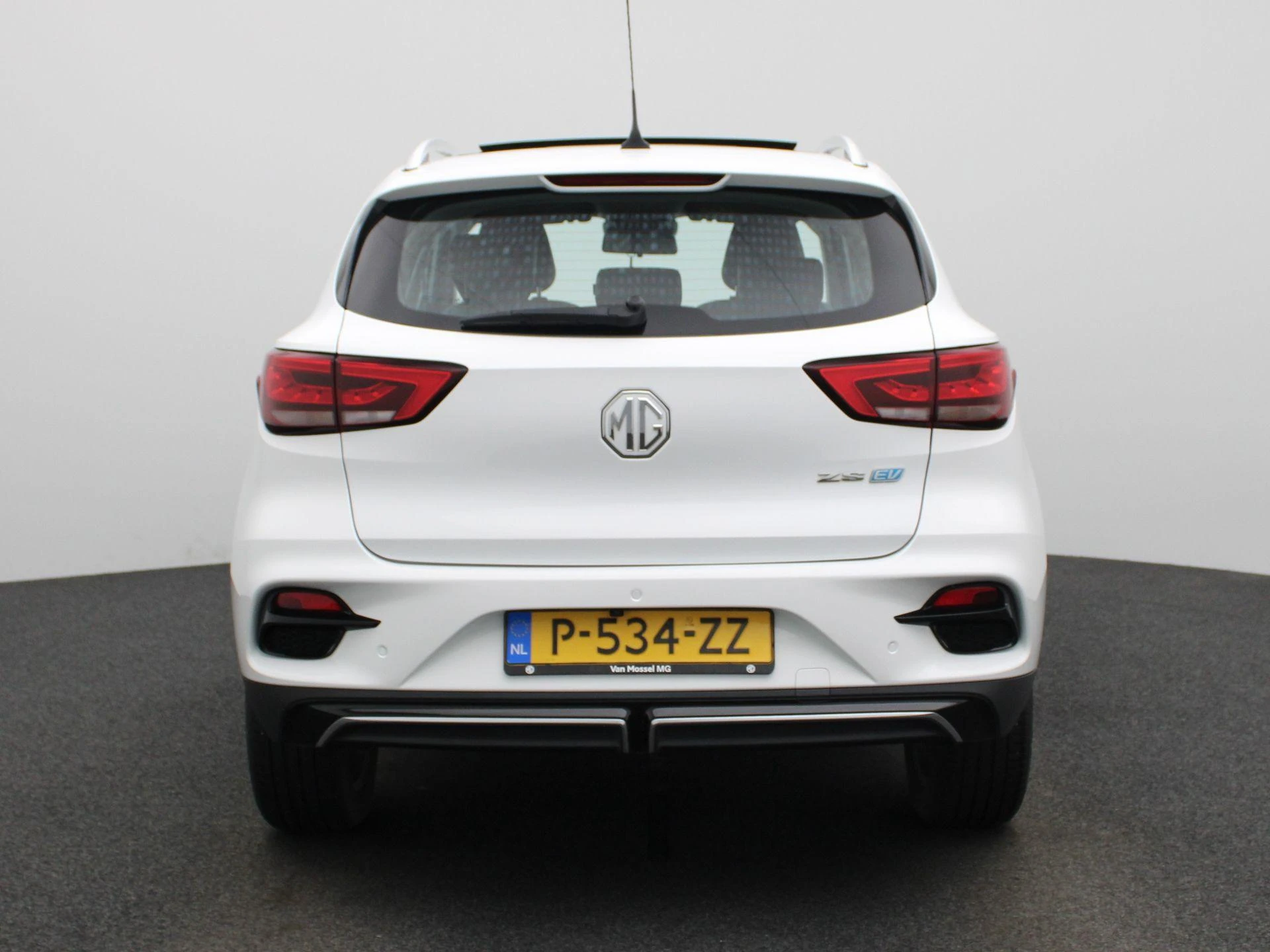 MG-ZS EV-image-4