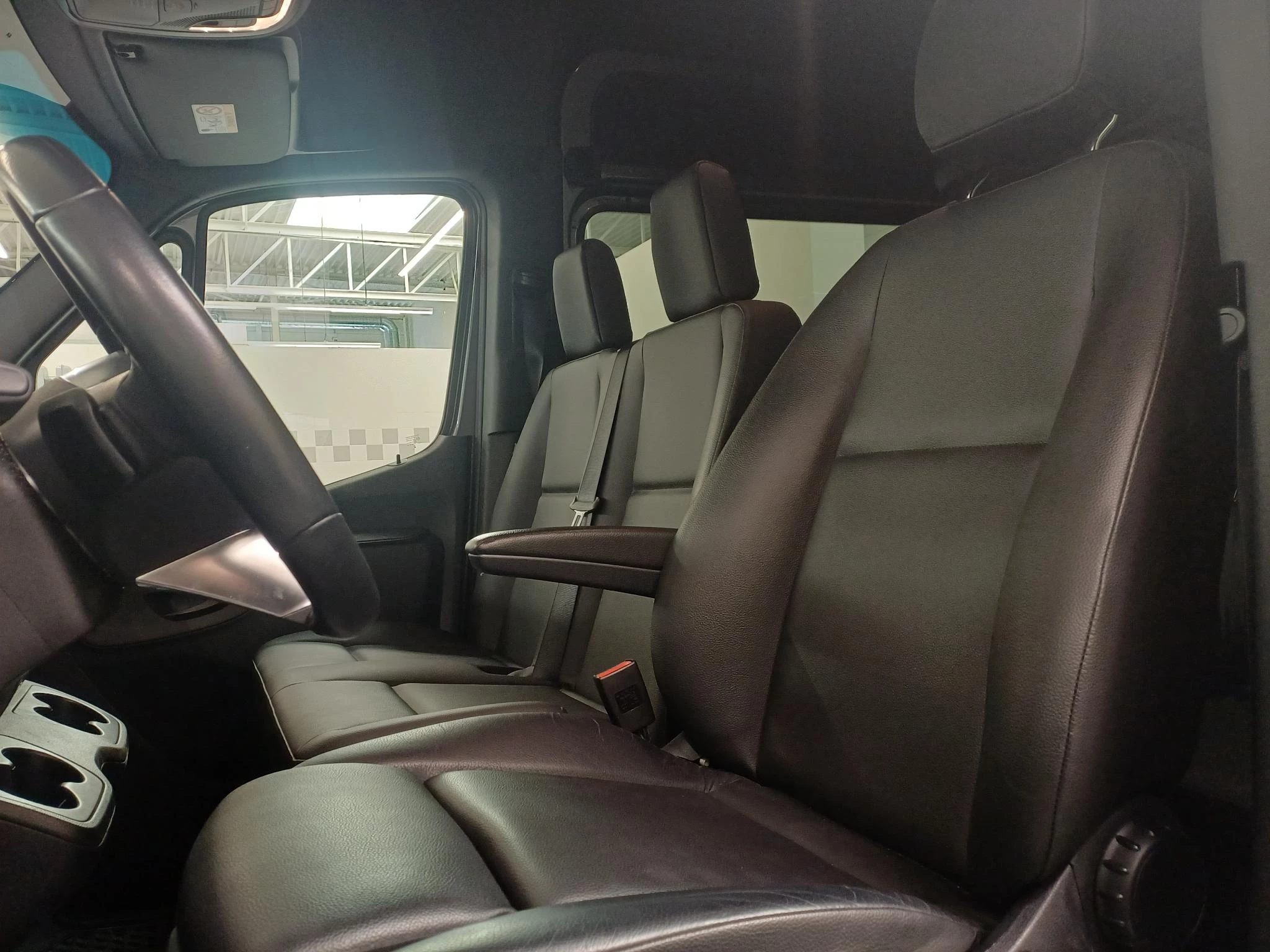 Mercedes-Benz Sprinter 319 CDI GB L2 RWD 3.5T + DUBBEL CABINE + LUCHTVERING +