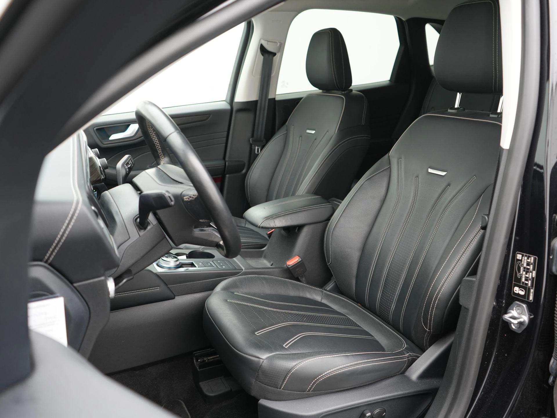 Ford-Kuga-image-8