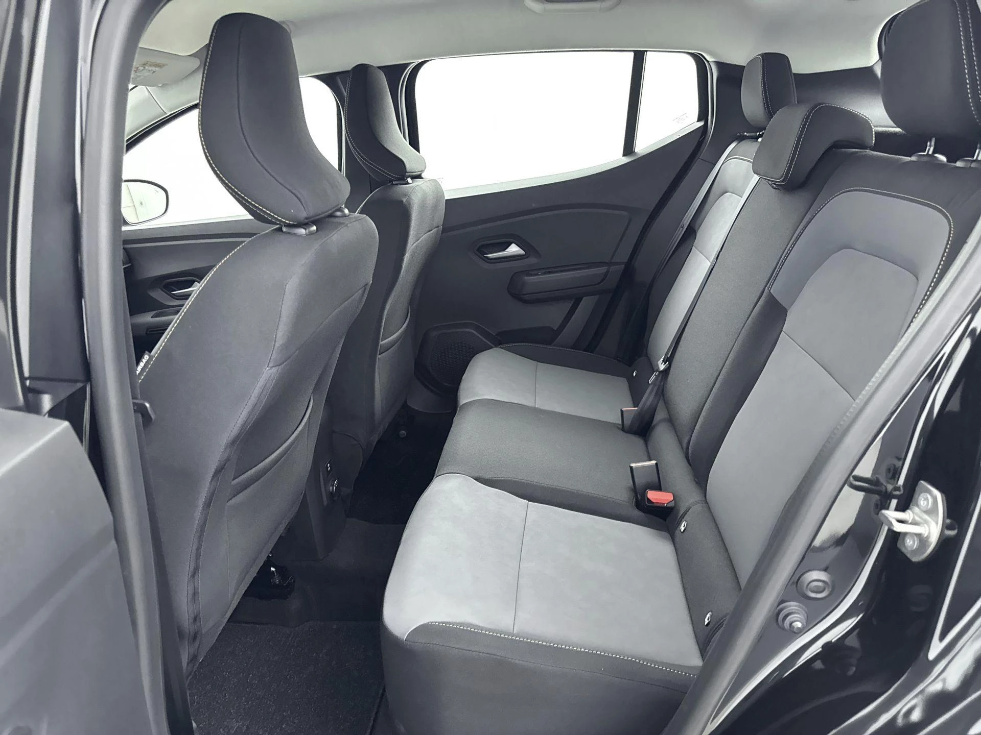 Dacia-Sandero Stepway-image-24