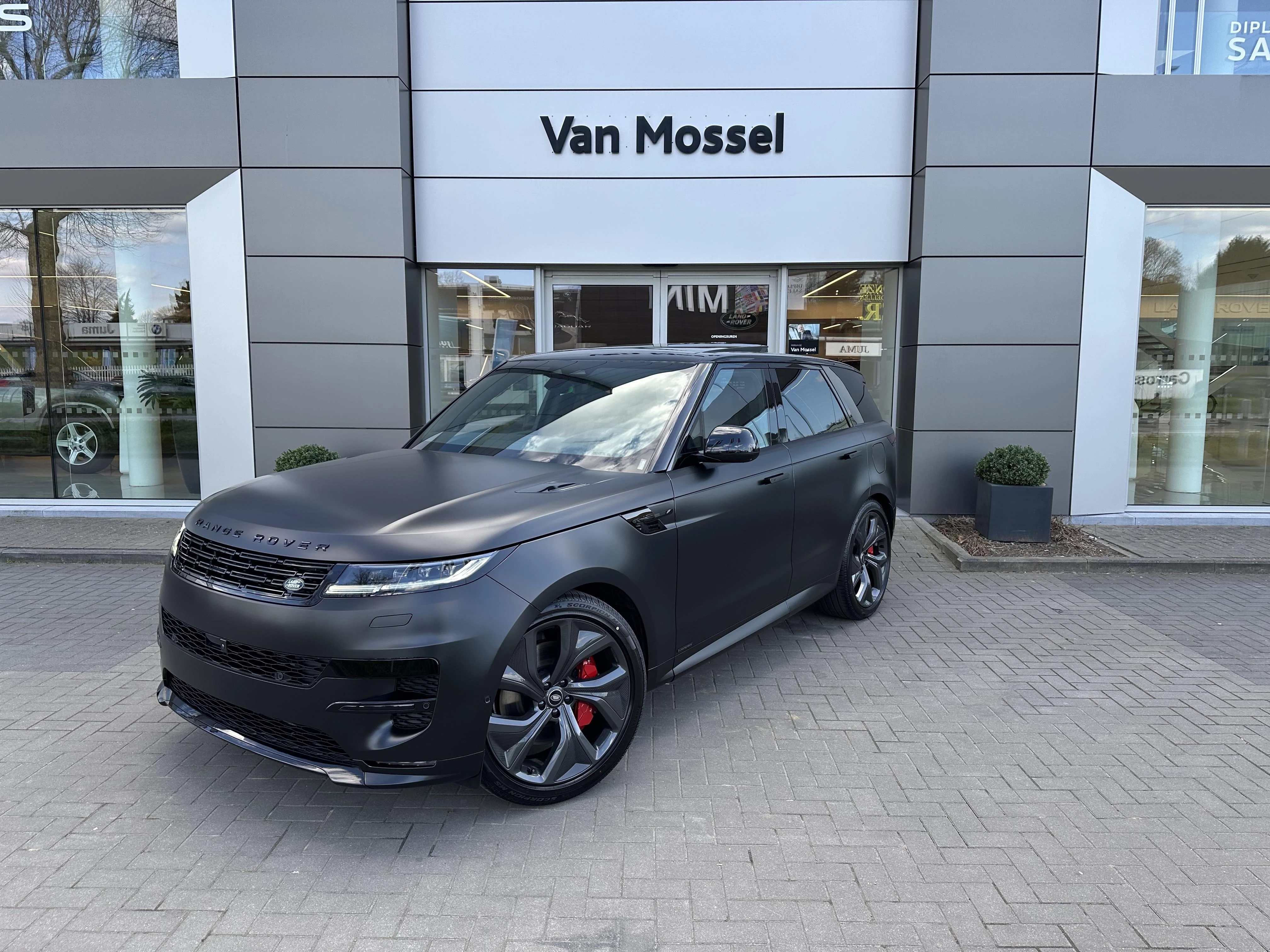 Land Rover-Range Rover Sport-image-0