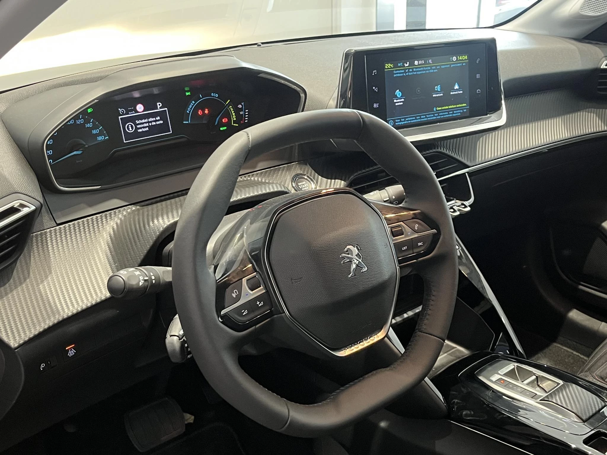 Peugeot-e-208-image-10