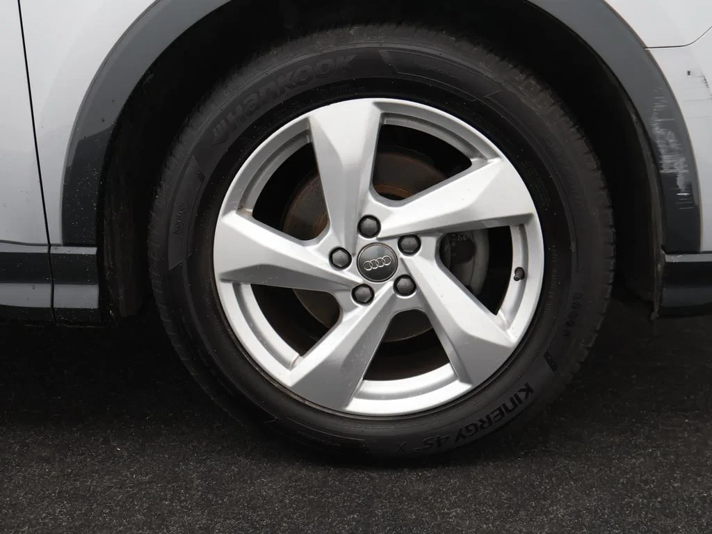 Audi-Q3-image-10