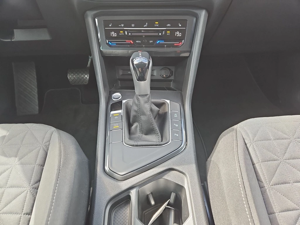 Volkswagen-Tiguan-image-8