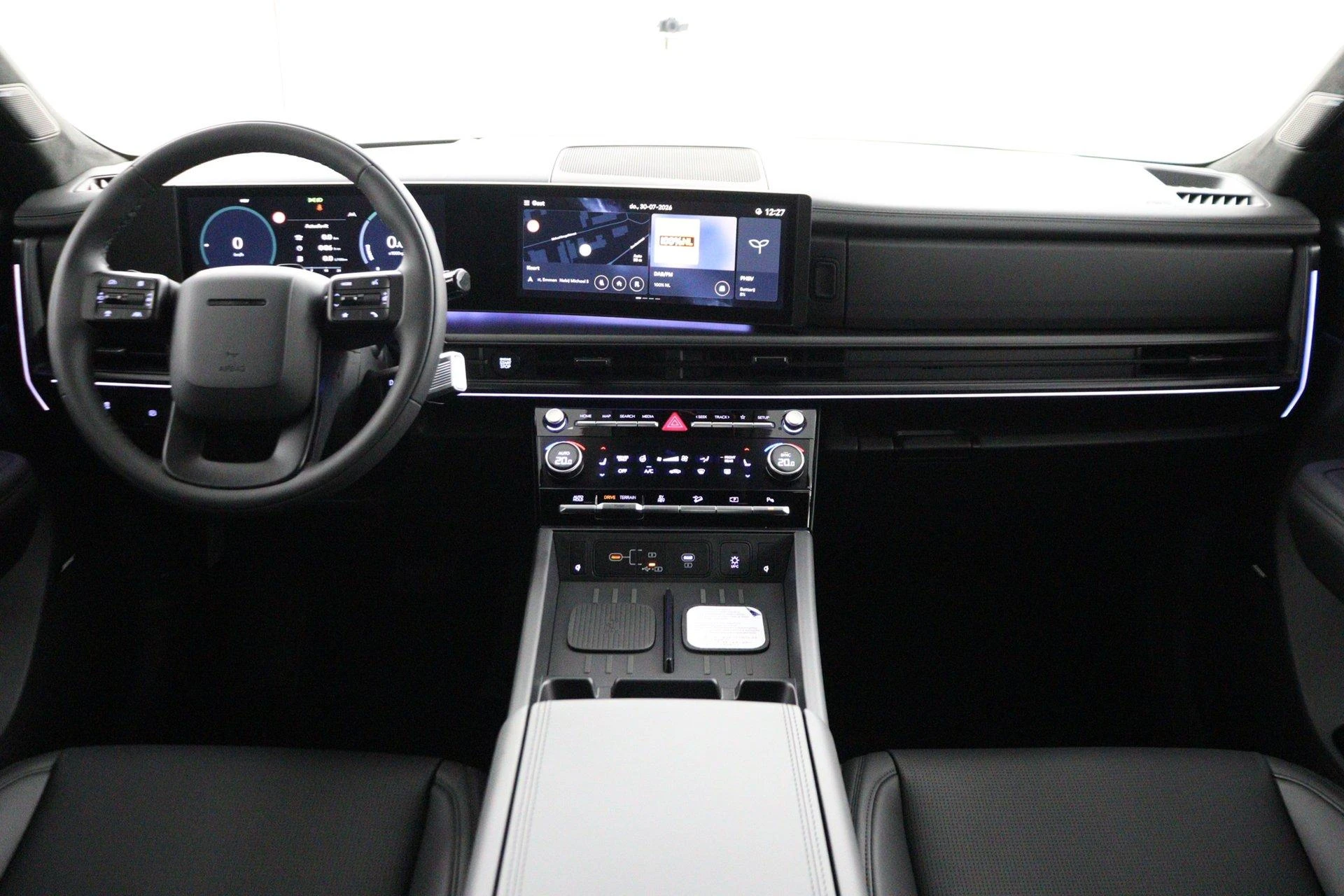 Hyundai-Santa Fe-image-21