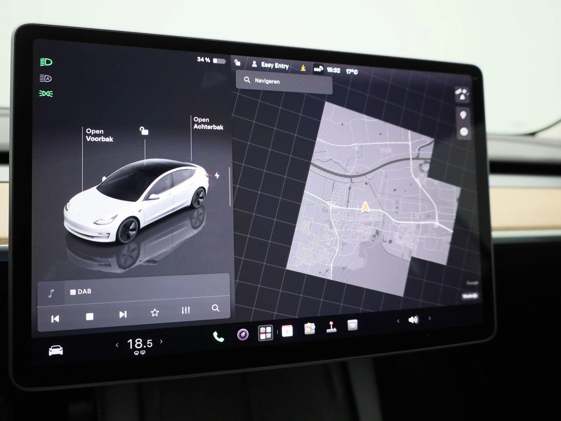 Tesla-Model 3-image-22