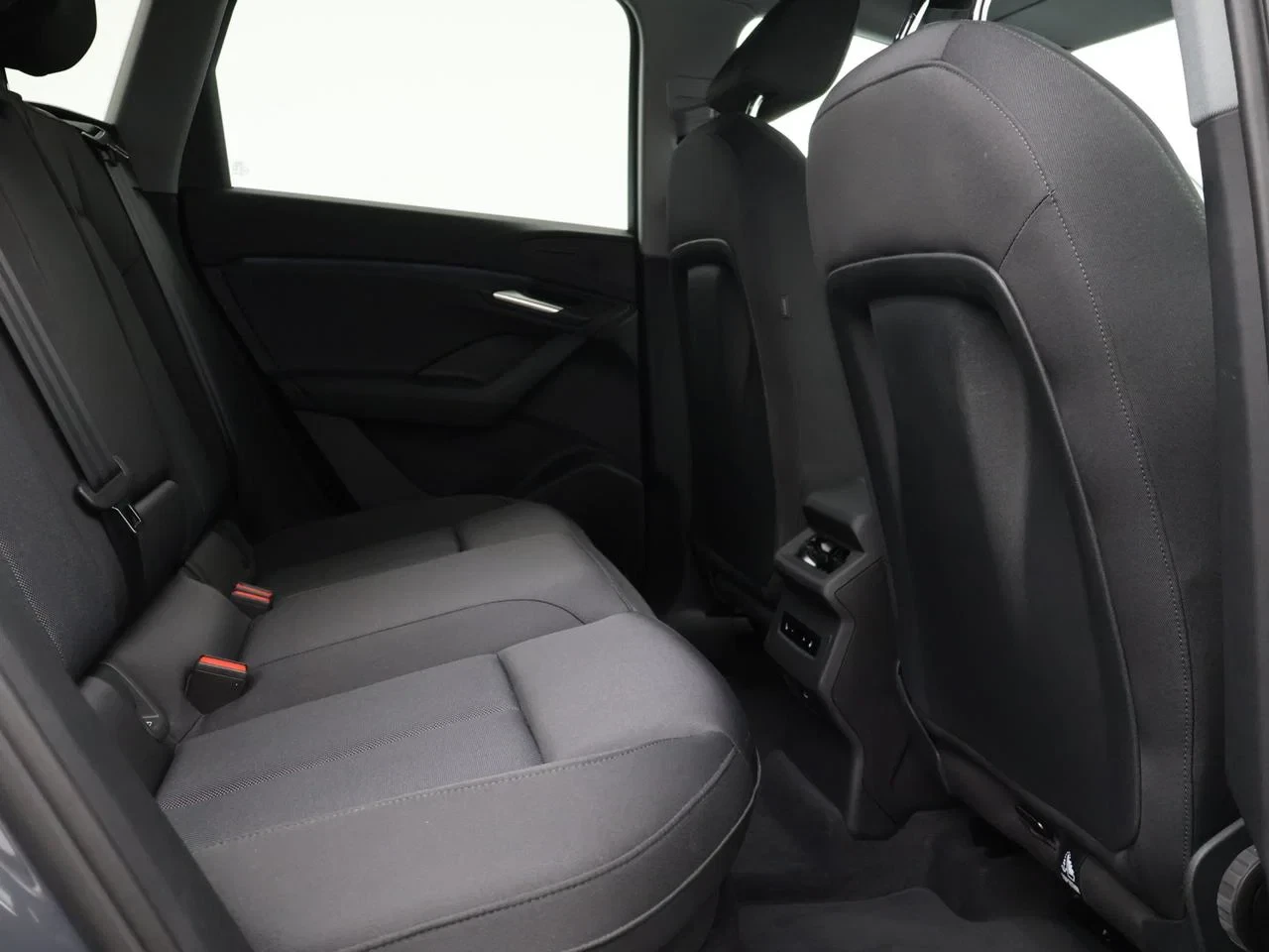 Audi-Q6 e-tron-image-22