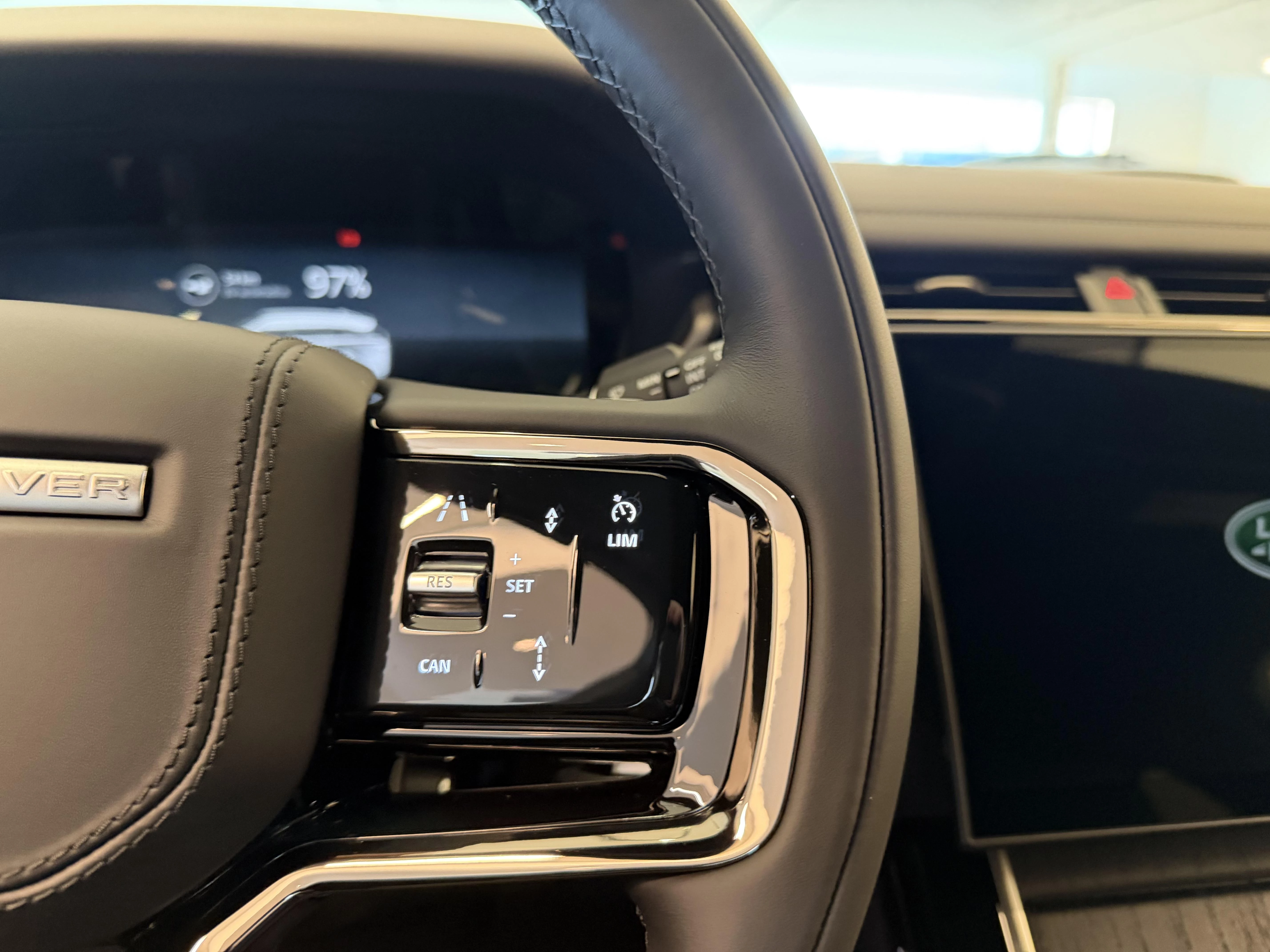 Land Rover Range Rover Velar P400e Dynamic SE AWD Auto. 26MY