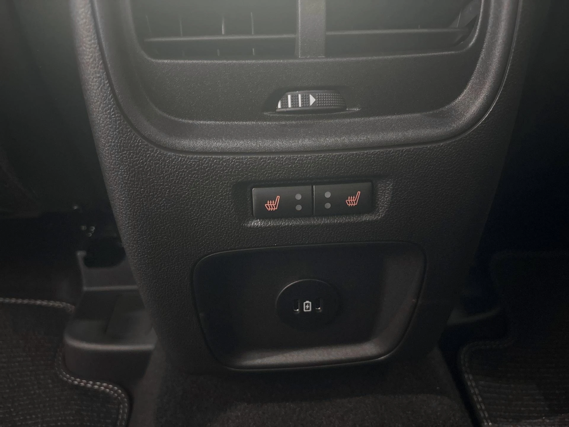 Ford-Kuga-image-12