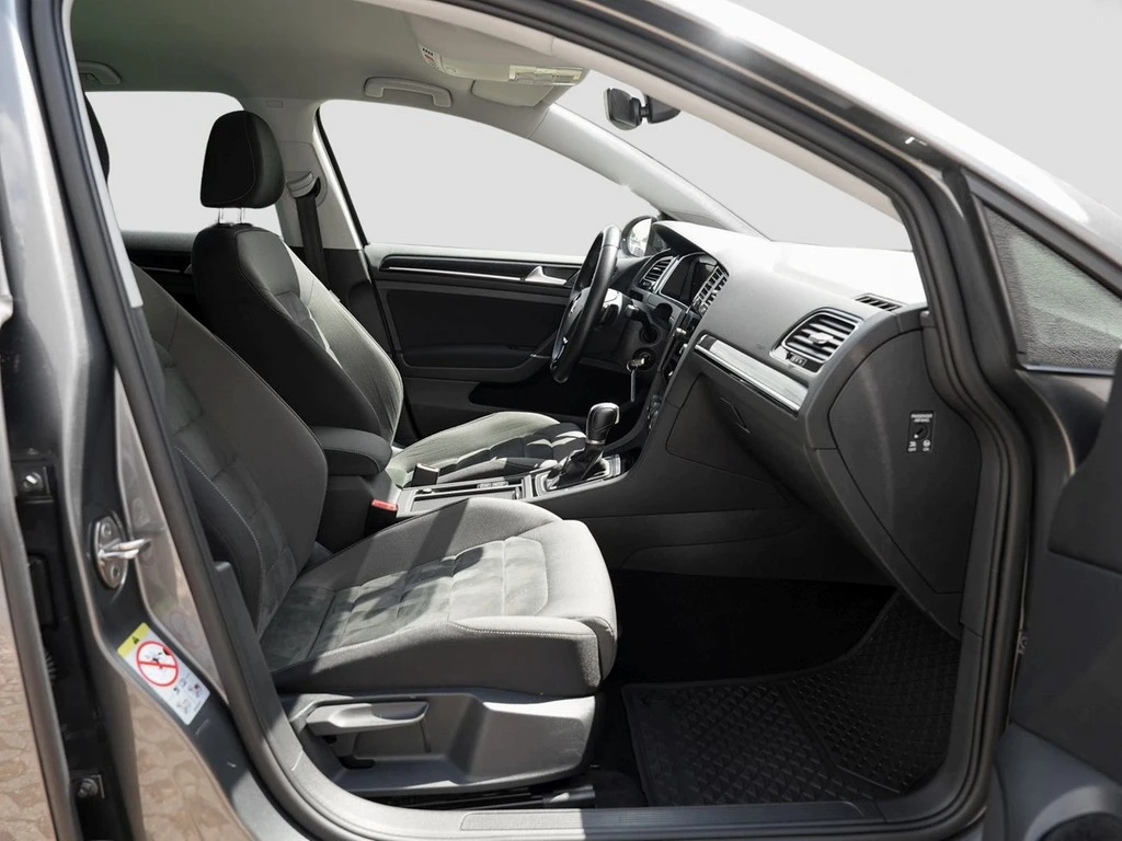 Volkswagen Golf 2.0 TDI DSG Highline R-Line *LED*AHK*Navi*Digi-Cockpit*PDC*Climatronic*Sitzheizung*uvm...