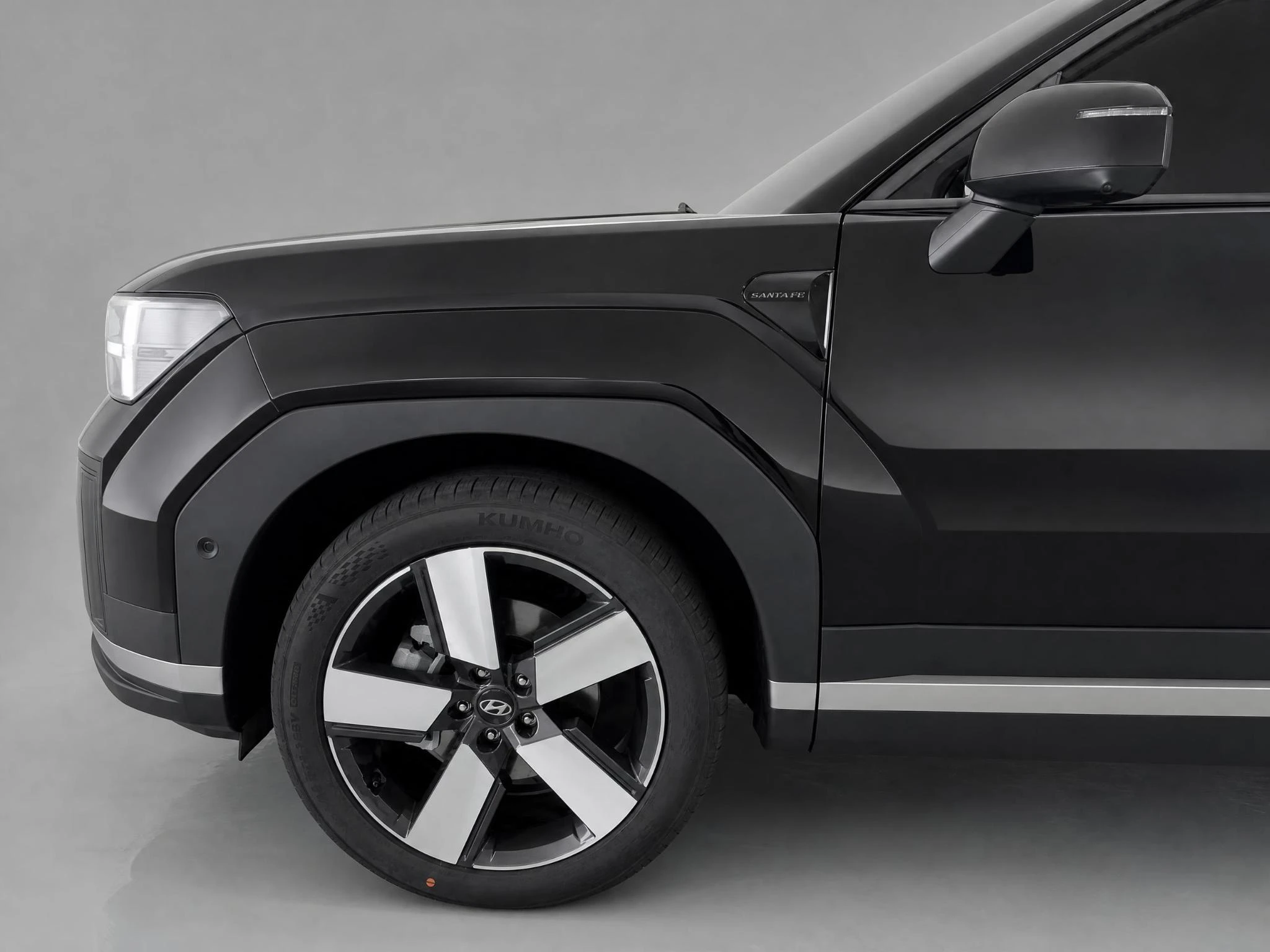 Hyundai-Santa Fe-image-5