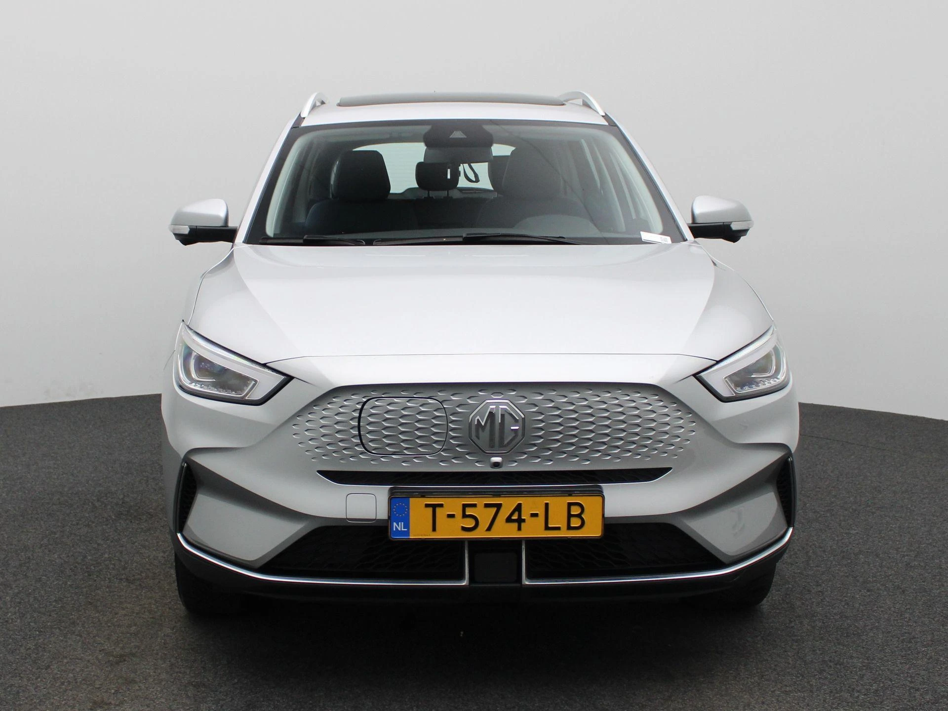 MG-ZS EV-image-2